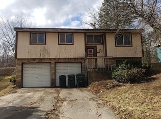 845 N Conklin Dr, Lake Orion, MI 48362