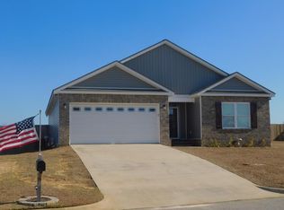 123 Tanglewood Dr, Headland, AL 36345