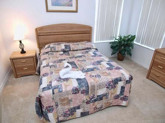 CP5P644MD-Full-Size-Bedroom