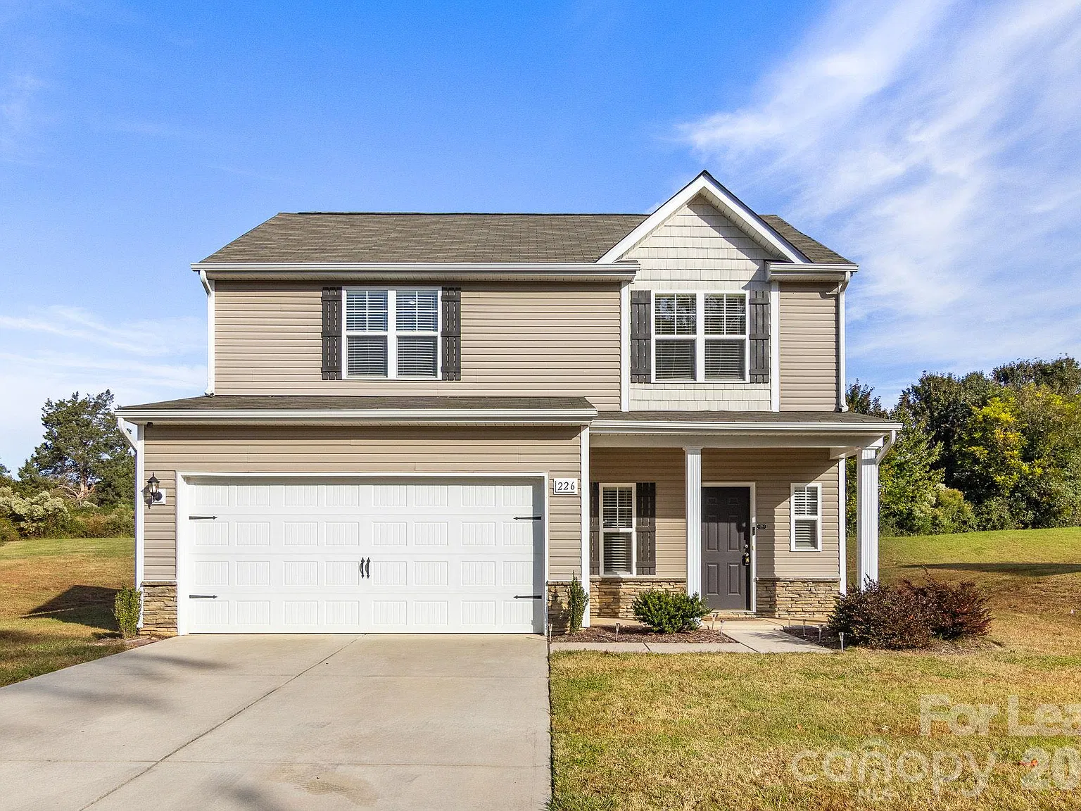 4 bed, 2.5 bath, 2193 sqft, $2,150 — Photo 1