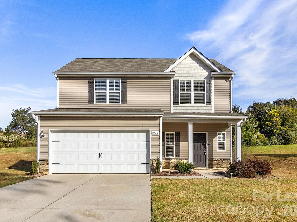226 Lake George Dr