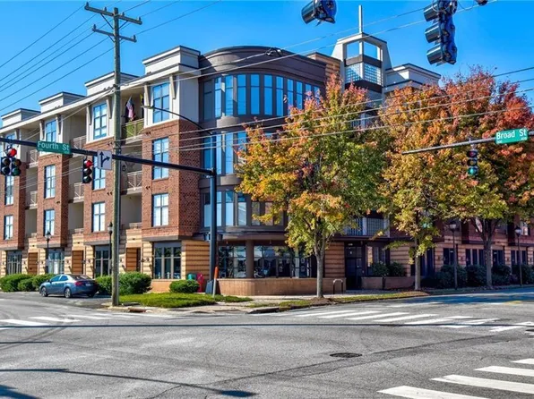 810 W 4th St Unit 403, Winston Salem, NC 27101