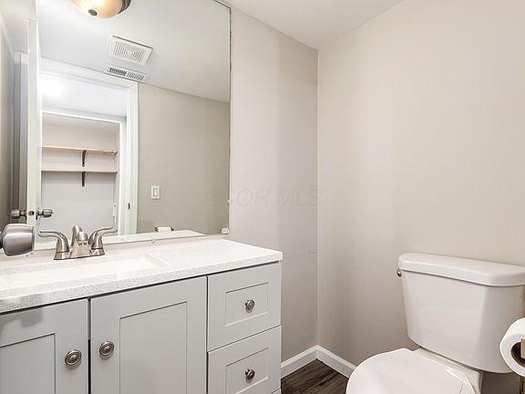 5th image of 1030 Galliton Ct APT B