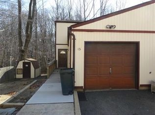 15 Ellen Heath Dr, Matawan, NJ 07747