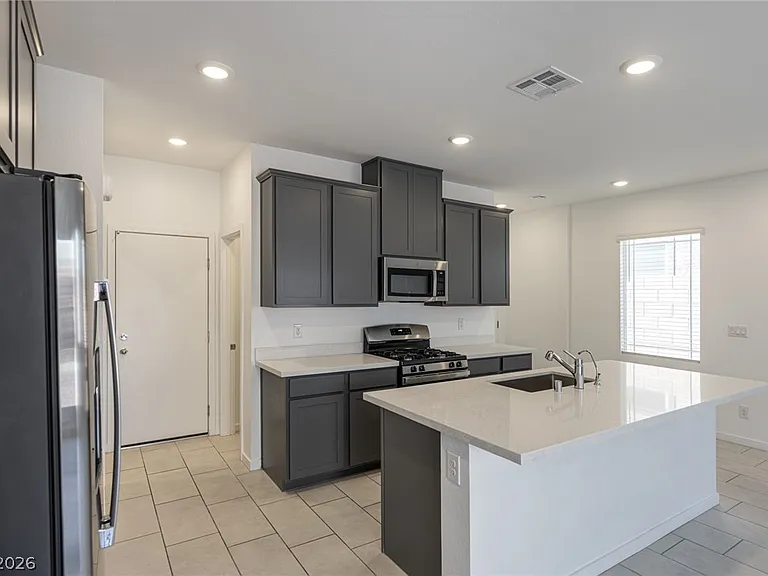 360 Great Ocean Ave — Photo 17