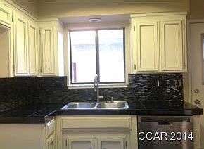 3rd image of 915 Saint Andrews Dr