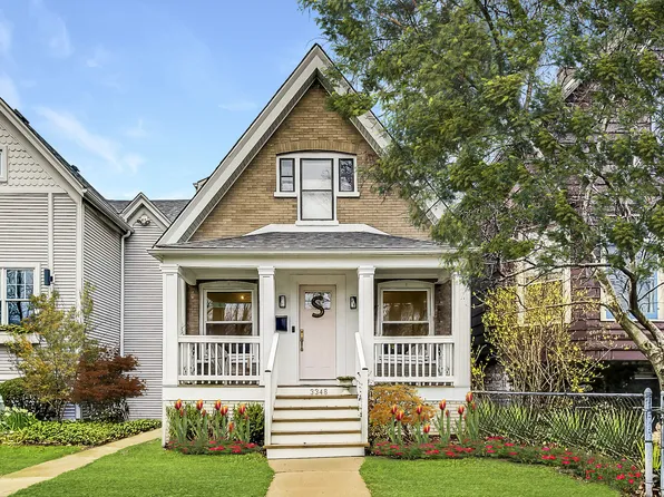 3348 N Ravenswood Ave, Chicago, IL 60657