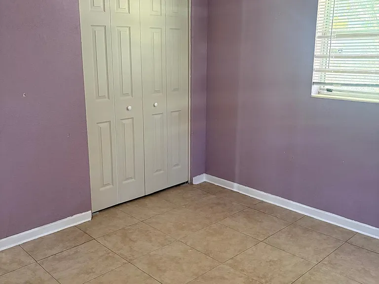 2105 Edwin St NE — Photo 10