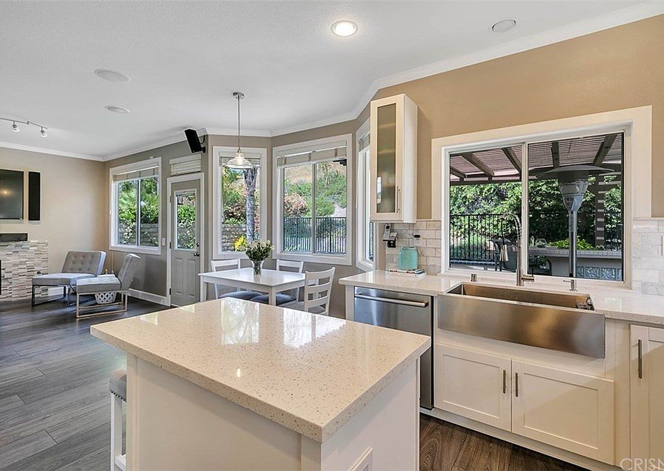 1st image of 28803 Woodside Dr