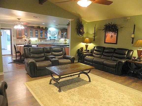 3rd image of 1011 Whitley Ct