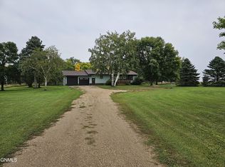 9065 Highway 11, Ellendale, ND 58436
