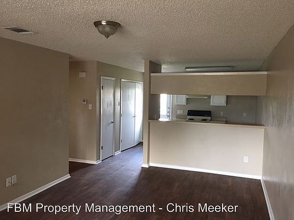 5th image of 902 Biloxi Dr
