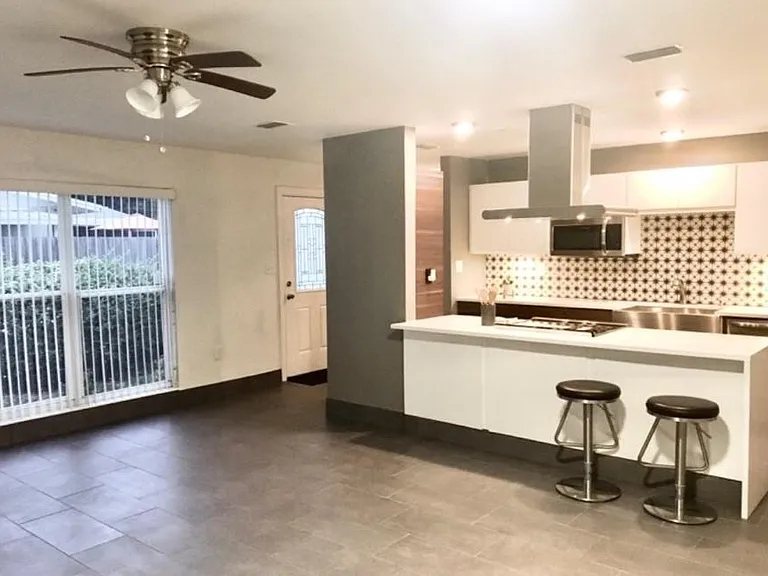 4514 S Gaines Rd — Photo 13