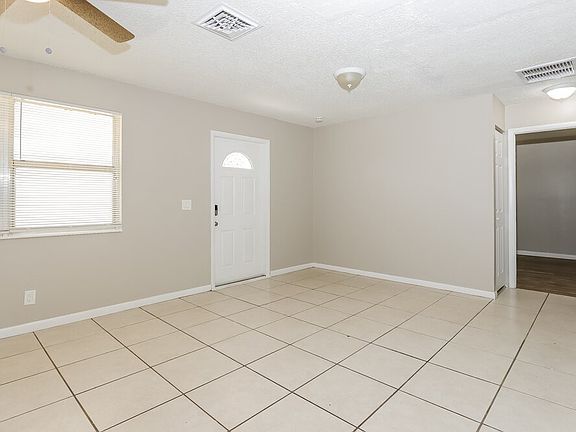 5th image of 4196 Centurian Cir