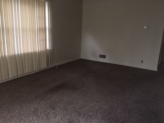 5th image of 14825 Langley Ave