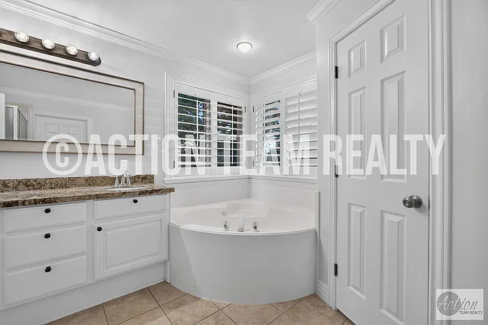 4511 W Windsor Cir — Photo 22