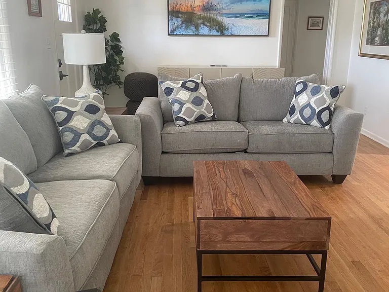 48 NE Saint Augustine Blvd — Photo 6