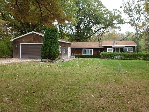 2nd image of 138 N Larocque Dr