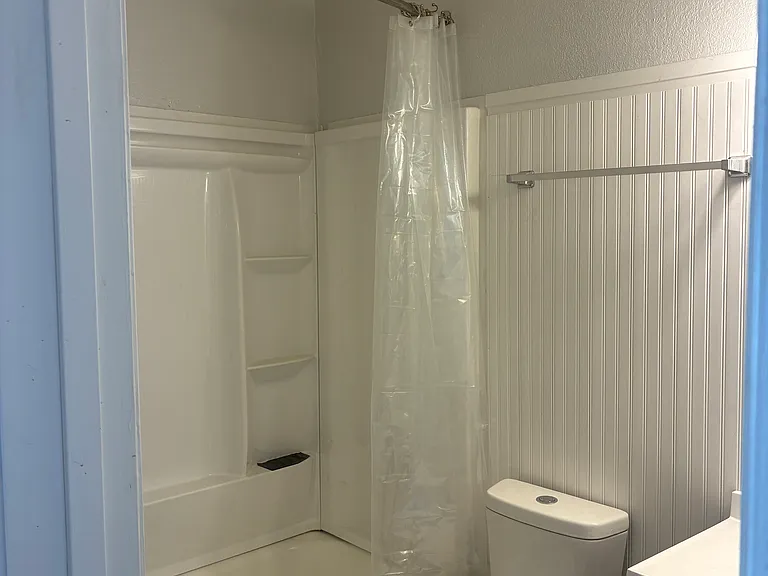 2020 Continental Ave #0 — Photo 8