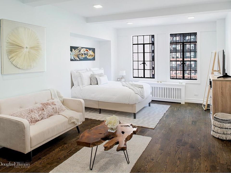 1st image of 312 E 42nd St #906
