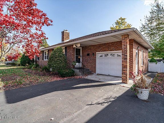 2nd image of 45 Forest Drive