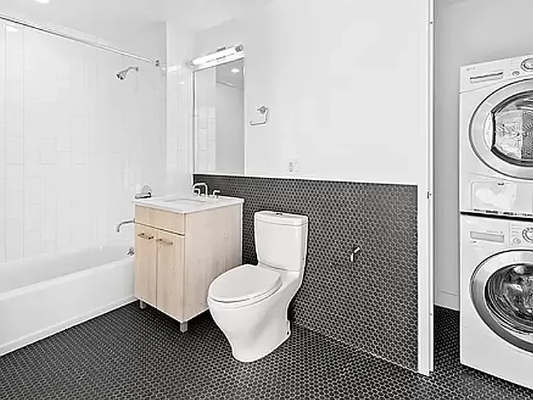 267 Pacific St #403 — Photo 4