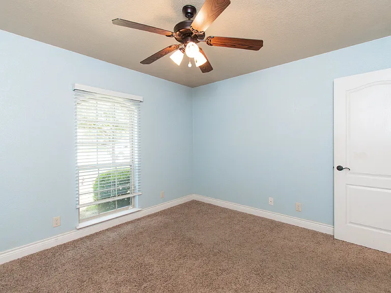 2513 Jackson Dr — Photo 17