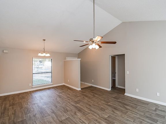 3rd image of 10324 Arrow Lakes Dr E