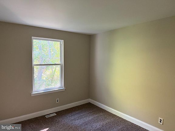 5th image of 39 Brambling Ln