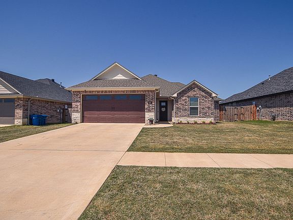 2nd image of 1707 Jessica Dr