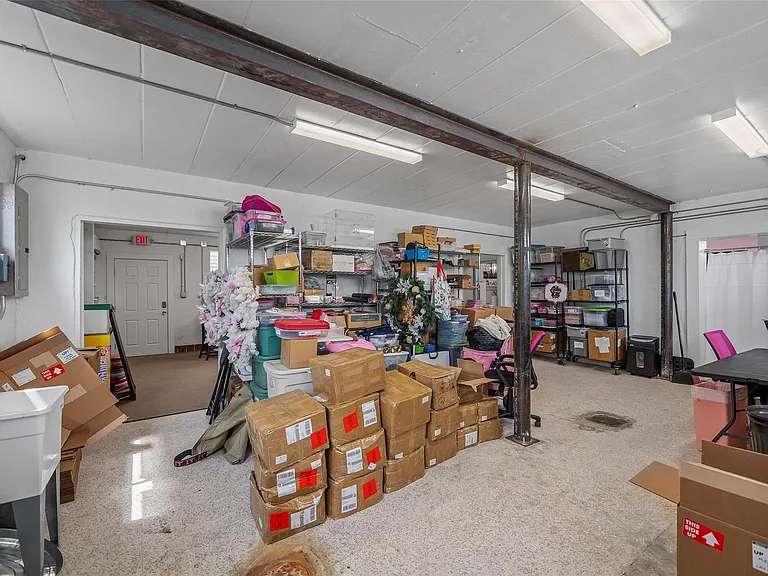 1801 Avenue L #DOWN — Photo 15