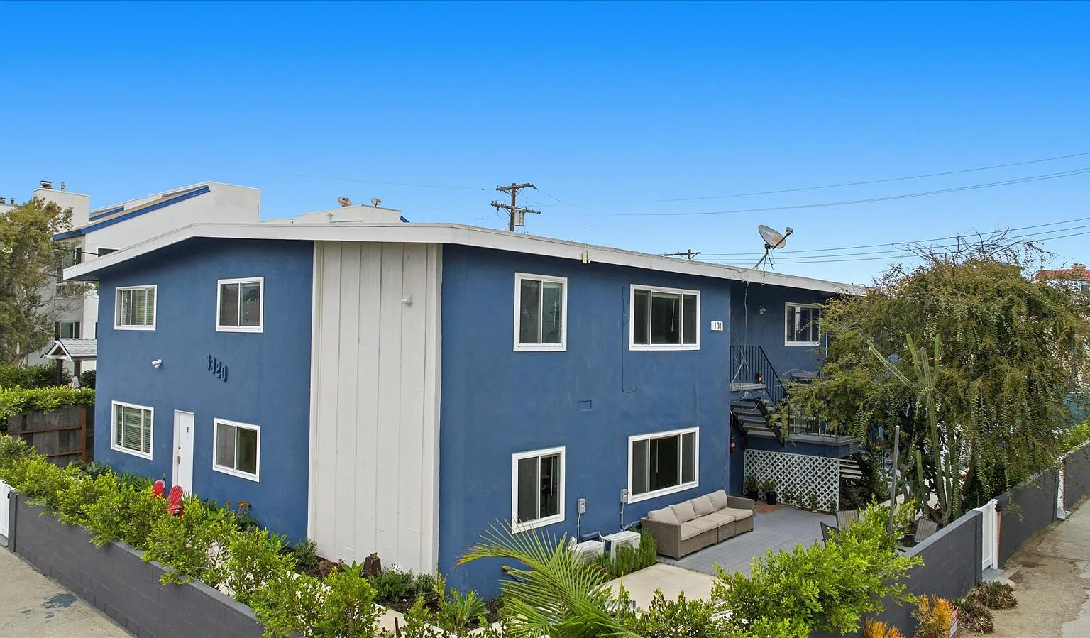 2 bed, $5,195 — Photo 1