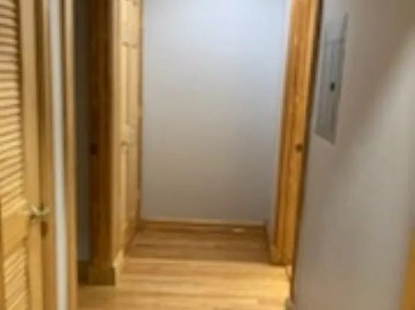 7303 N Wolcott Ave #1, Chicago, IL 60626
