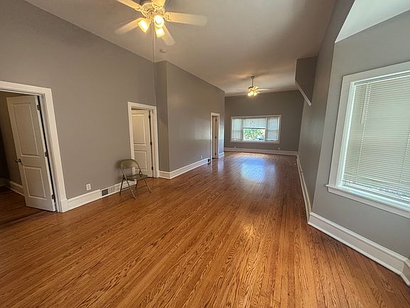3rd image of 3230 N Troy St #A