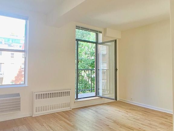 3rd image of 201 E 12th St APT 316