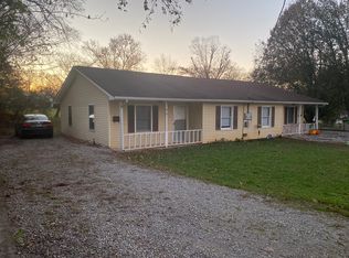 715 Lynwood St #715, Winchester, TN 37398