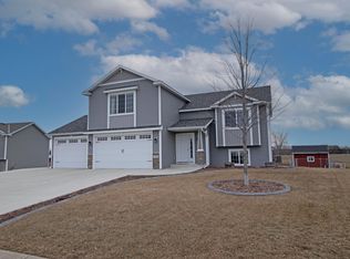 725 Lauren Ave, Clearwater, MN 55320
