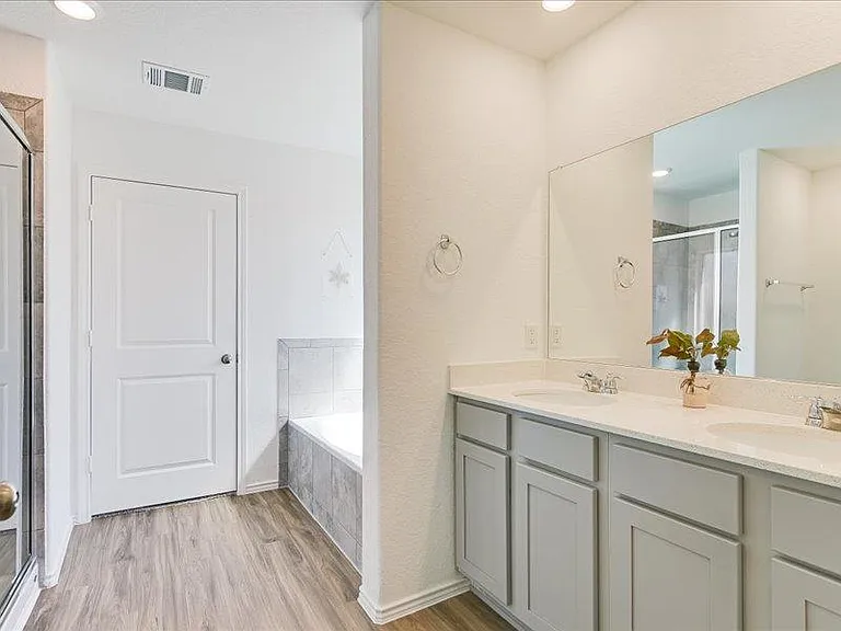 3201 Dusted Daisey St — Photo 10