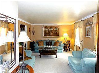 3rd image of 6271 Weybridge Dr