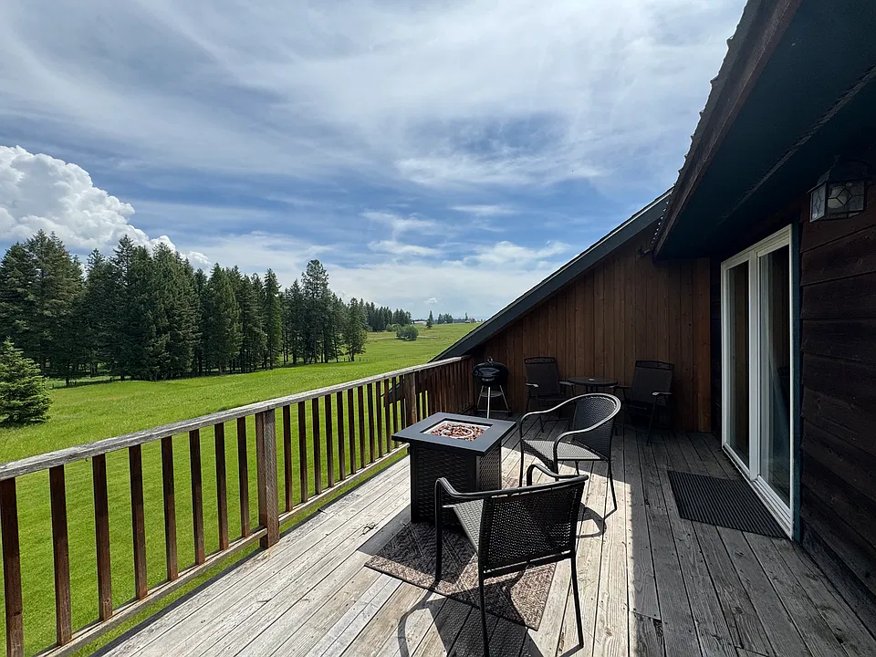 125 Lidstrom Rd