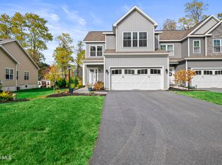 14A Idared Lane, Clifton Park, NY 12065