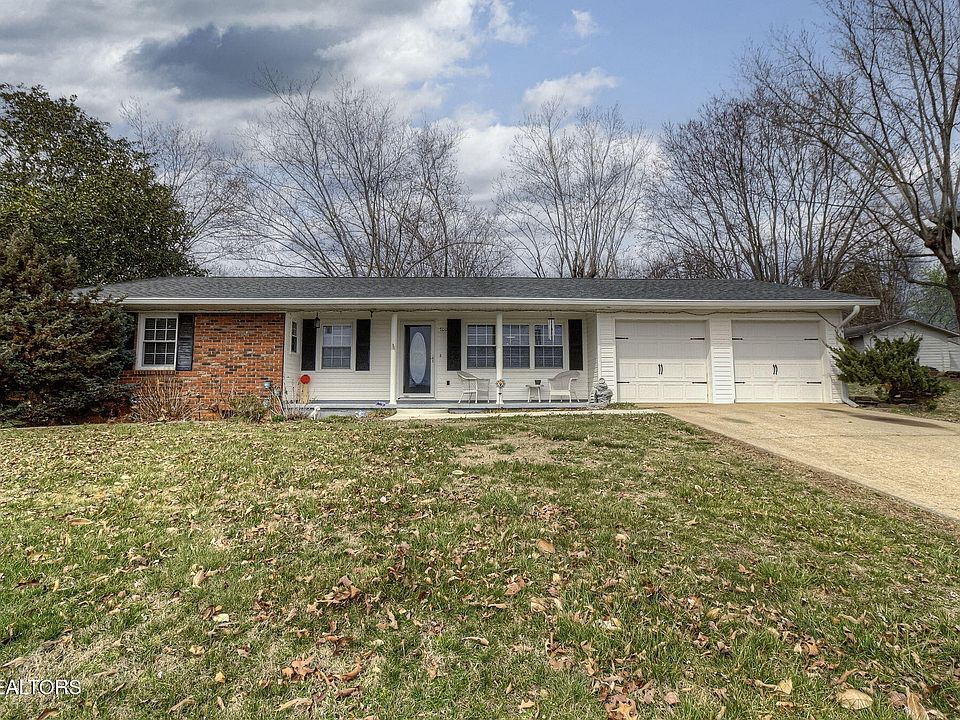1st image of 700 Netherton Dr