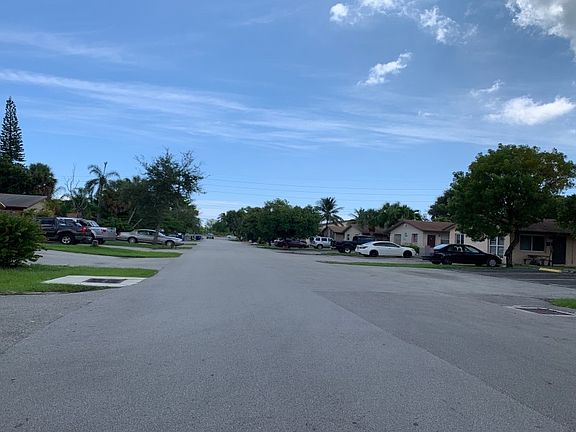 4th image of 331 SW 1st Ct Unit 745
