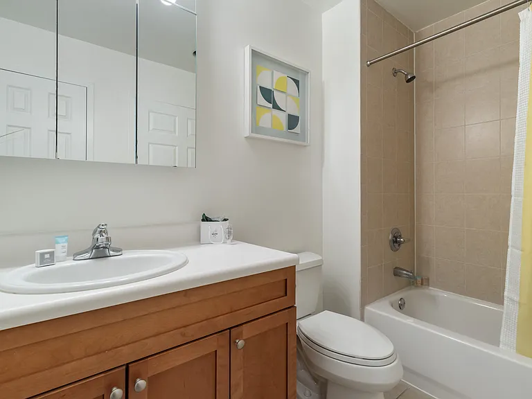 Pier Village Apartments — Photo 18