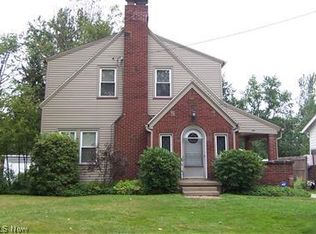 1505 Cascade Dr, Youngstown, OH 44511