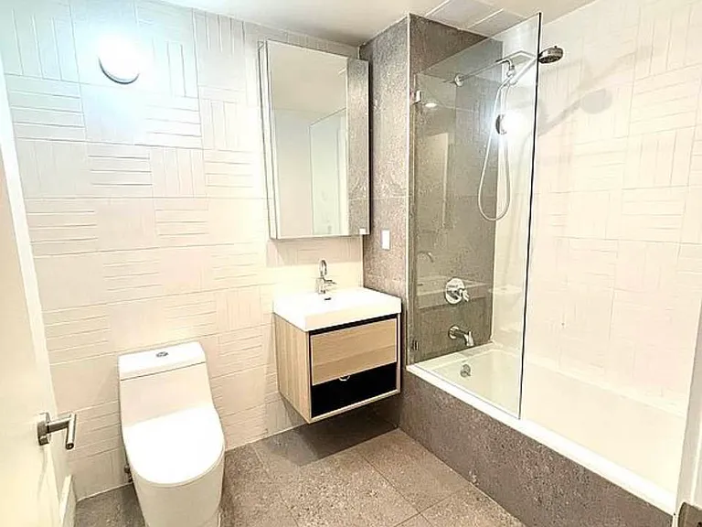 200 Linden Blvd #6G — Photo 4