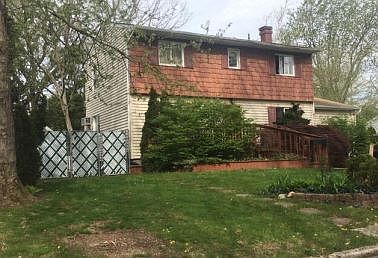 1st image of 43 Kent Ln