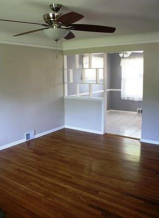 2nd image of 250 Talbot Dr