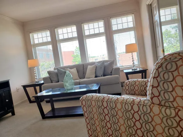 Adams Place Apartments, 120 W Adams Ave #58a3dd40d, Saint Louis, MO 63122