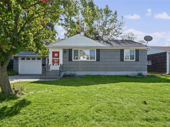 297 Rehm Rd, Depew, NY 14043